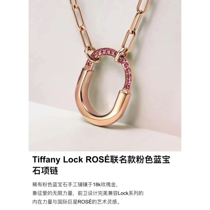 T*f*ny necklaces